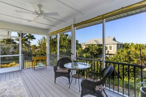 555 Piedmont Rd, Sanibel FL  exterior