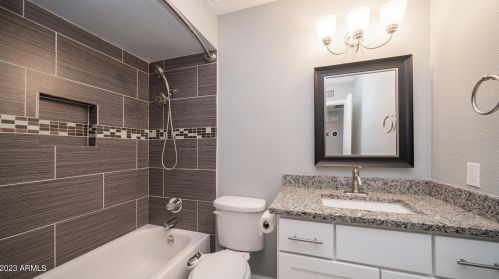 2018 47 Pl, Phoenix AZ 85008-3206 exterior