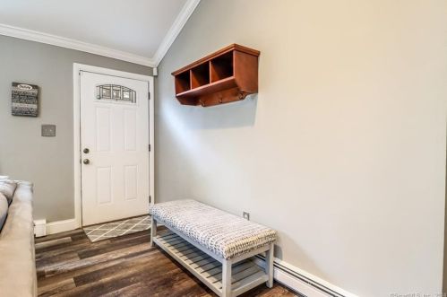 75 Candle Hill Rd, Danbury CT  06812-2412 exterior