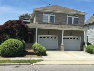 9467 1st View St, Norfolk, VA 23503-3456