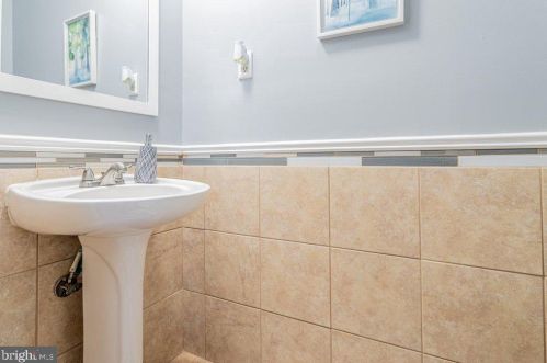 9 Emerald Ct, Willingboro NJ  08046-2272 exterior