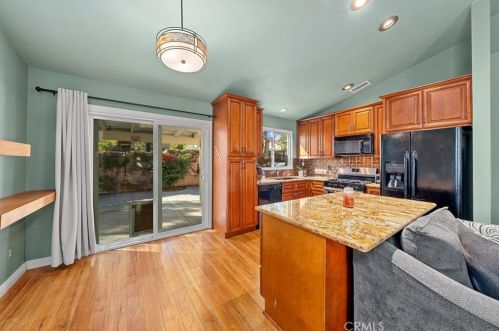 31734 Calle Novelda, Temecula CA  92592-3745 exterior