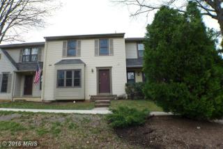 4 Berkeley Ct, Dulles VA  20165-5617 exterior