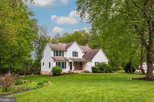 4008 Katie Ln, Downingtown, PA 19335-5509
