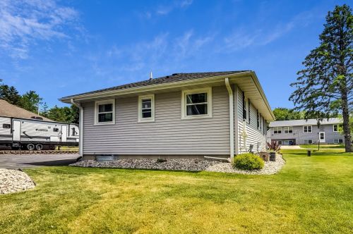 25206 Kickapoo Dr, Kansasville WI  53139-9708 exterior