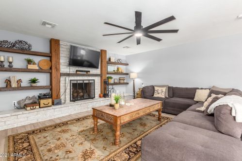 597 Jasper Dr, Chandler AZ 85226-1124 exterior