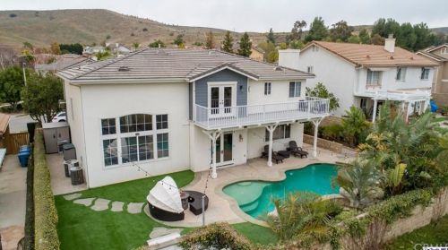 721 Cinnabar Pl, Simi Valley CA 93065-7200 exterior