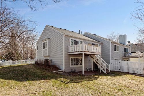 5759 Donegal Dr, Saint Paul MN 55126-3701 exterior