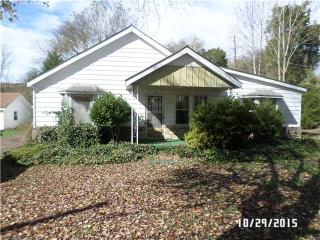 517 Hayes Ave, Lawrenceburg, TN 38464-3818