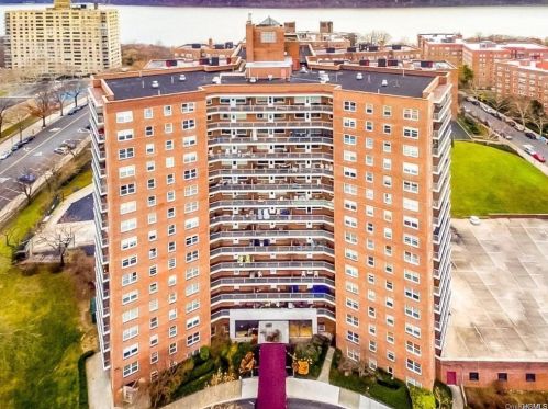 3777 Independence Ave, Bronx NY  10463-1448 exterior