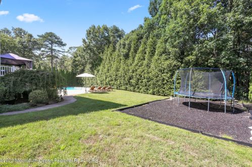 2 Wilson Blvd, Jackson Twp NJ  08527-3433 exterior