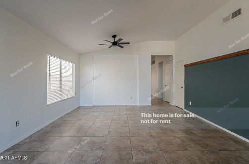 661 Cantebria Dr, Gilbert, AZ 85296-3524