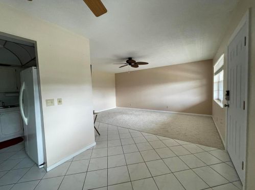 61 Hastings D, West Palm Beach FL  33417-1205 exterior