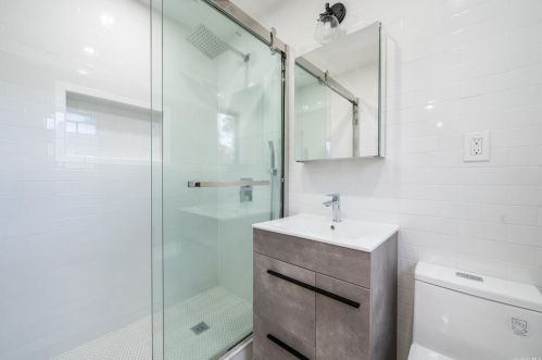 501 Saddle Rdg Rd, Woodsburgh NY  11598-1553 exterior