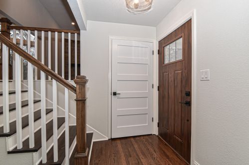 3070 Amor Dr, Waukesha, WI 53146-2310