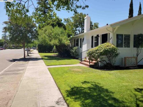 903 G St, Livermore, CA 94550-4660