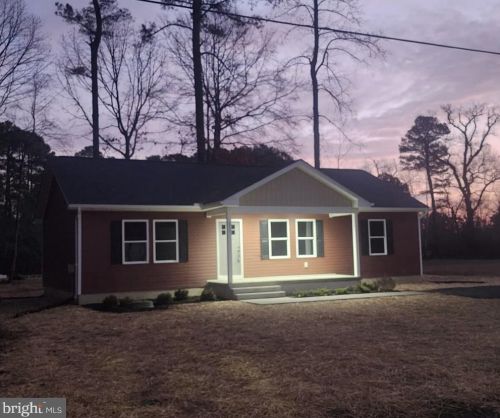 211 Erica Dr, Montross VA  22520-4154 exterior