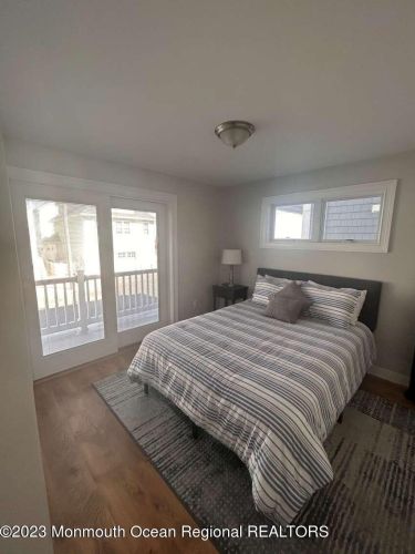 5 Fort Ave, Pelican Island NJ  08751-1512 exterior