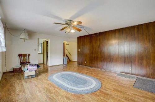 11315 Glenbrook Ln, Thiensville WI  53092-3113 exterior