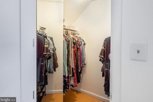 5624 Reardon Ln, Woodbridge VA  22193-3756 exterior