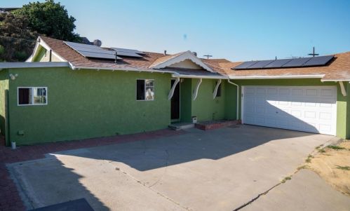 6284 Potomac St, San Diego, CA 92139-1806
