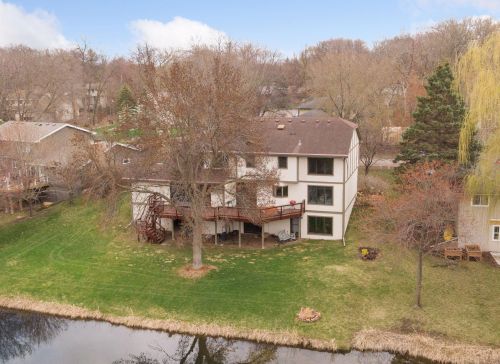 2815 Xanthus Ln, Minneapolis, MN 55447-1572