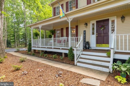 7748 Waterford Dr, Spotsylvania VA  22551-2200 exterior