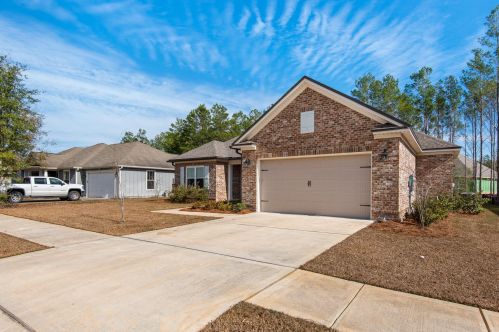 125 Perimeter Pl, Freeport, FL 32439-3958