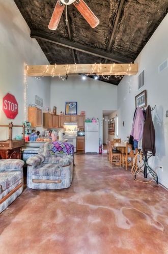 1297 Fm 247 Rd, Huntsville, TX 77320