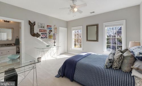 19376 Ml Dm Pl, Leesburg VA 20176-1637 exterior