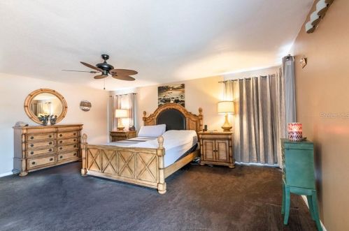 32009 Harris Rd, Tavares FL  32778-4643 exterior