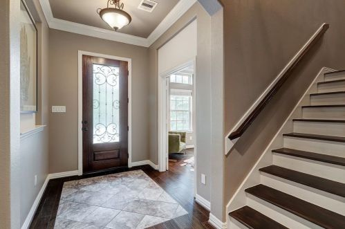 4305 Holt St, Bellaire, TX 77401-5618