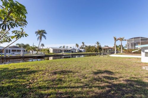 4817 Tarpon Ave, Bonita Springs, FL 34134-3960
