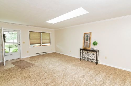 2401 Erter Dr, Springfield OH  45503-2504 exterior