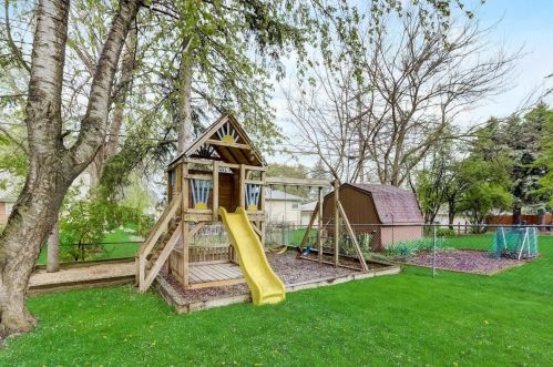 4225 95, Milwaukee WI 53222-1523 exterior