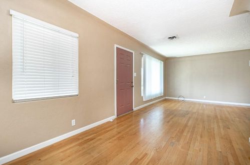 609 Dot Way, Manteca CA  95336-5808 exterior