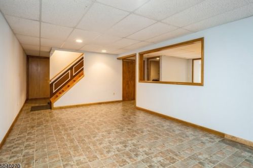 2 Sheba Dr, Wantage NJ  07461-4829 exterior