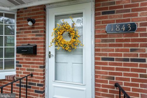 1843 Twining Rd, Willow Grove, PA 19090-3733