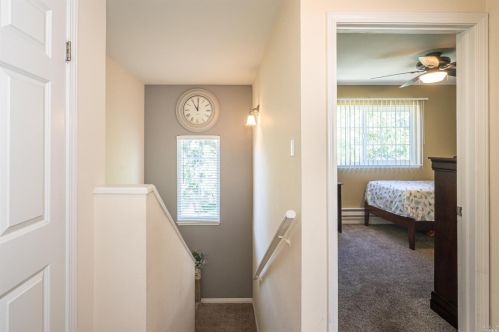 1614 Yardley St, Santa Rosa CA  95403-2393 exterior