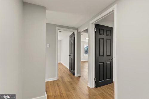 1922 Holly St, Harrisburg PA  17104-1916 exterior