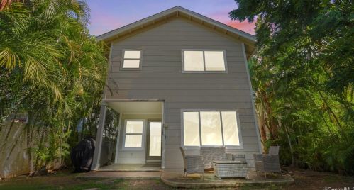 91-6425 Kapolei Pkwy, Ewa Beach HI  96706 exterior