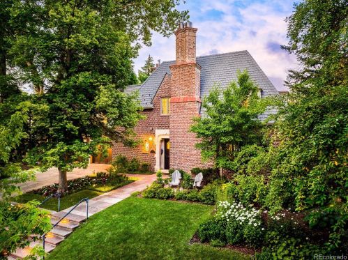 130 Gaylord St, Denver, CO 80206-4609