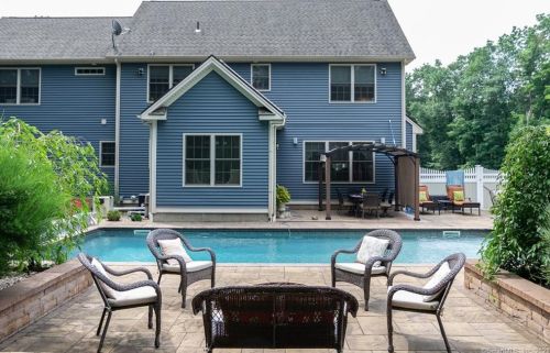33 Madalyn Ln, Southington, CT 06489-4063