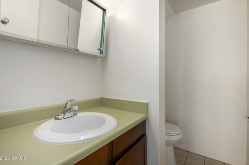 5947 Golden Ln, Glendale AZ  85302-4441 exterior