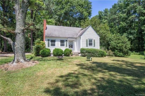 18068 Mountain Rd, Montpelier, VA 23192-2405
