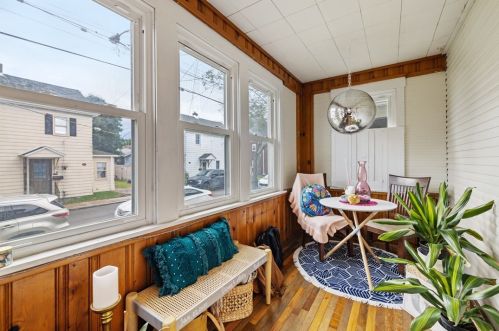 87 16th St, Ambridge, PA 15003-2283