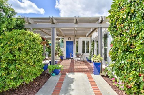 4775 Galicia Way, Oceanside, CA 92056-5121