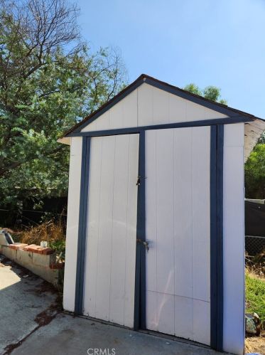415 Shawnee Rd, Perris CA  92570-1737 exterior