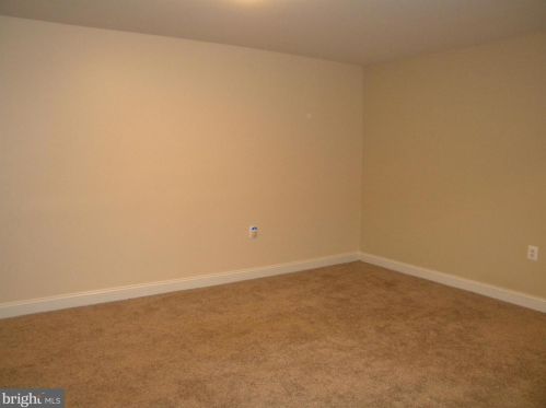 16461 Richmond Tpke, Bowling Green VA  22427-2207 exterior