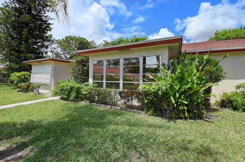 4910 4th St, Delray Beach, FL 33445-1720
